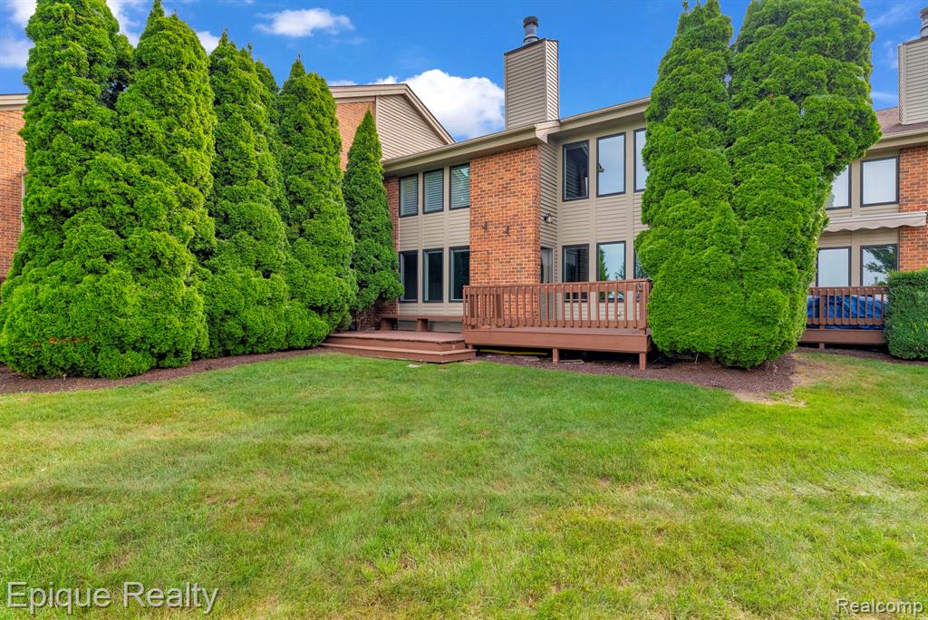 2235 N Long Lake Road