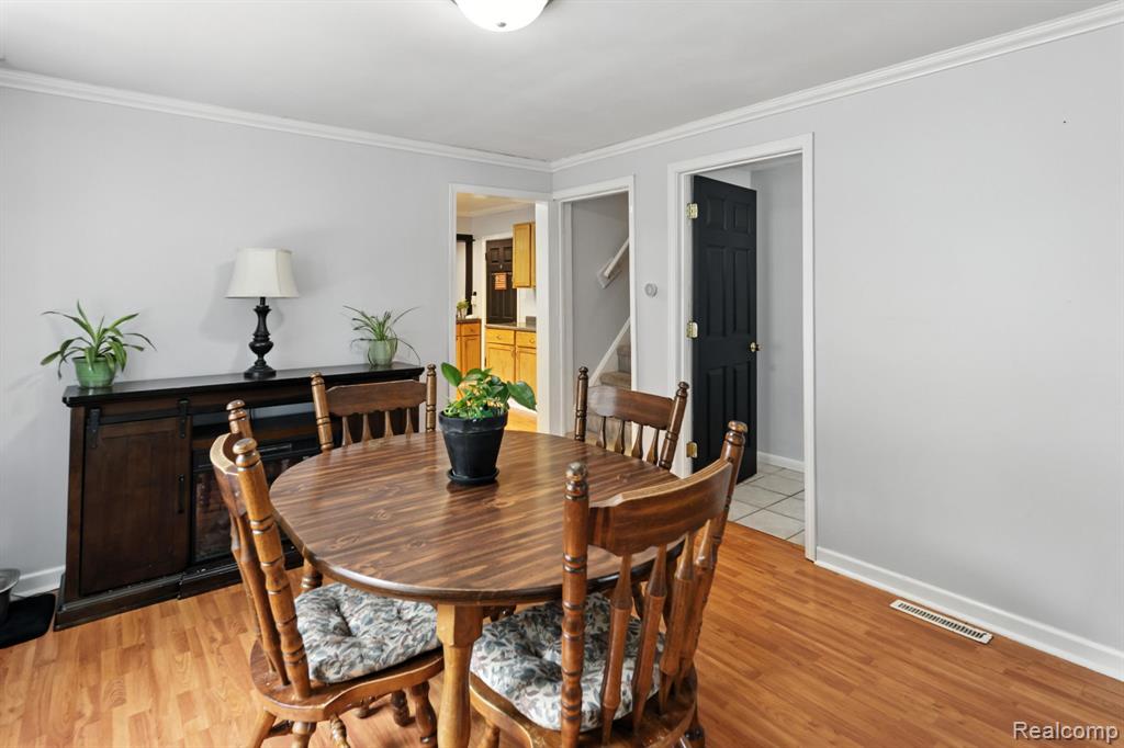 521 Pleasant Street