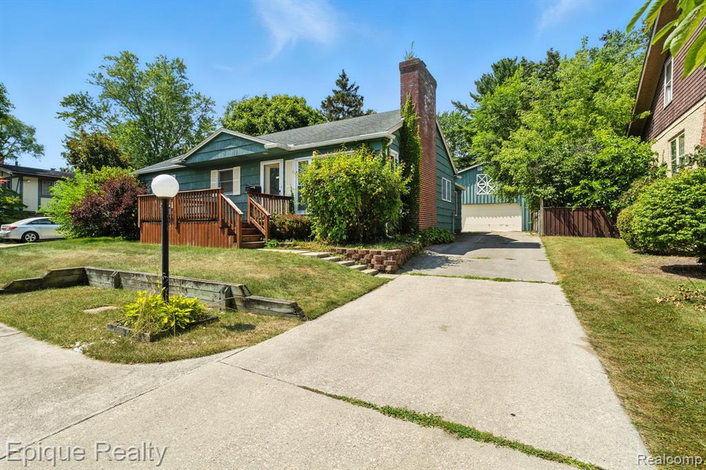 3525 Gratiot Avenue