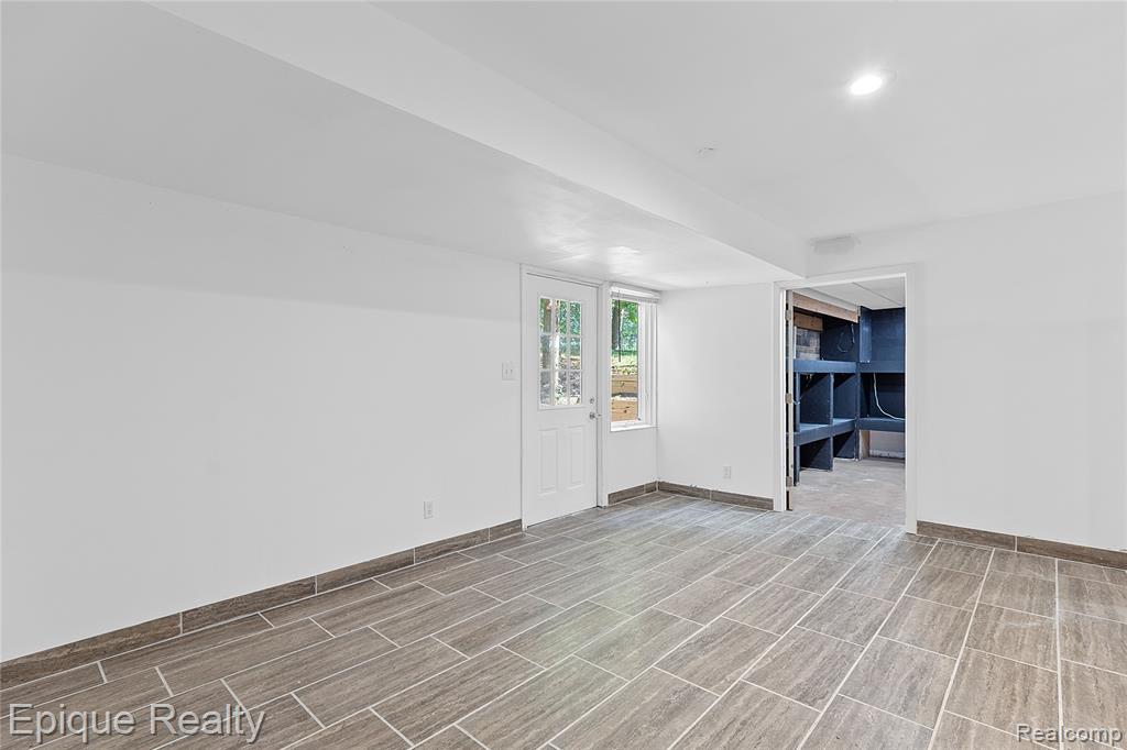 7667 Prairie Court