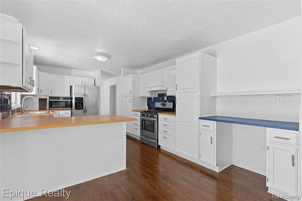 7667 Prairie Court