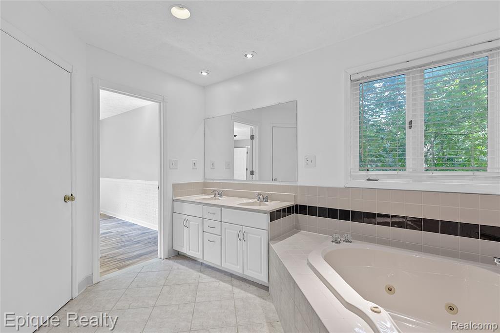 7667 Prairie Court