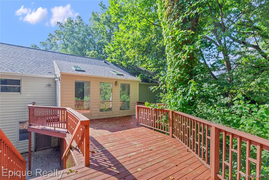7667 Prairie Court
