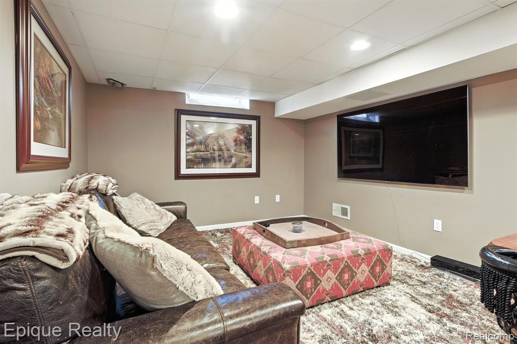 30834 Iroquois Drive