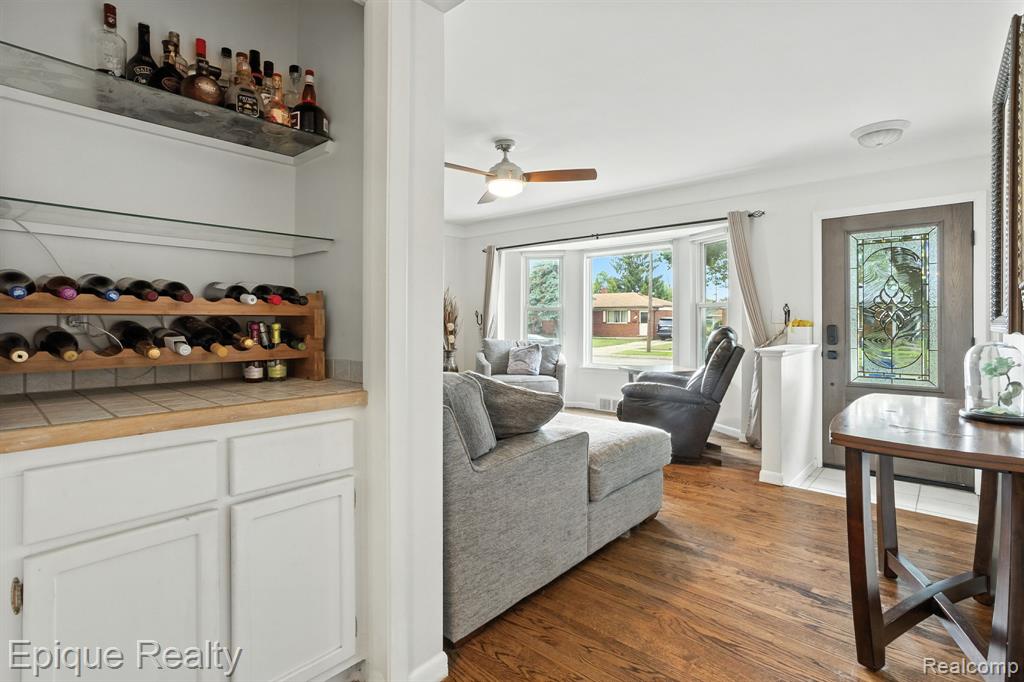 30834 Iroquois Drive