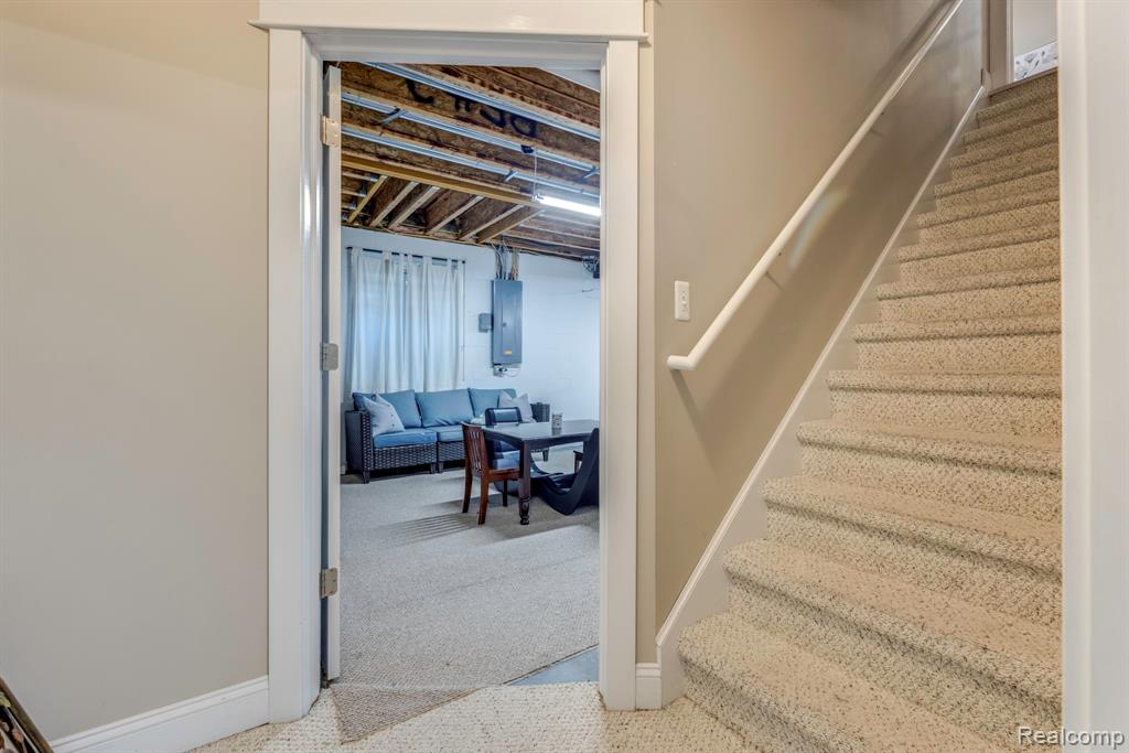 3215 Turnberry