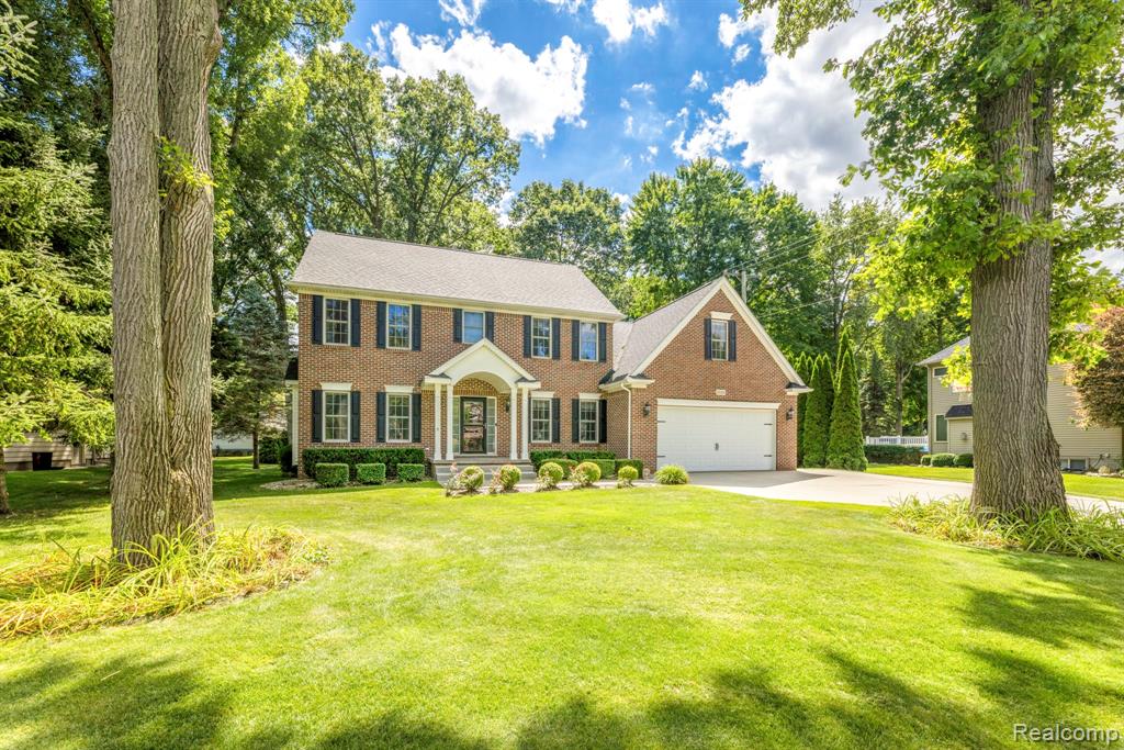 3215 Turnberry
