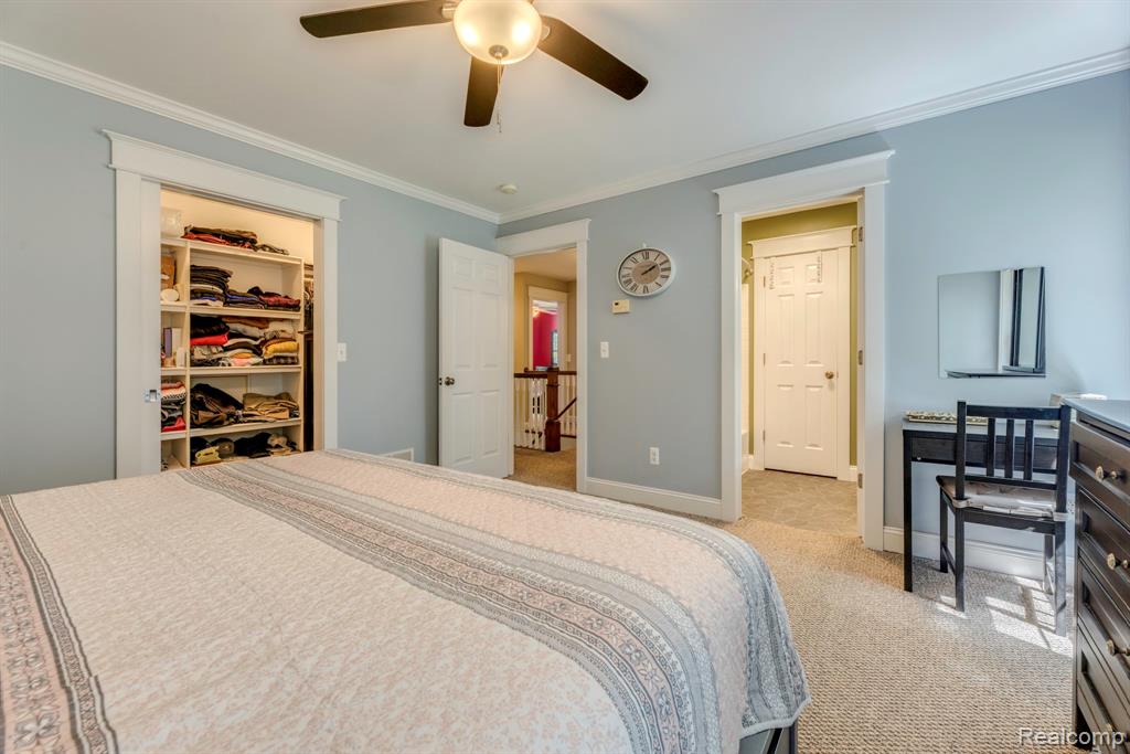 3215 Turnberry