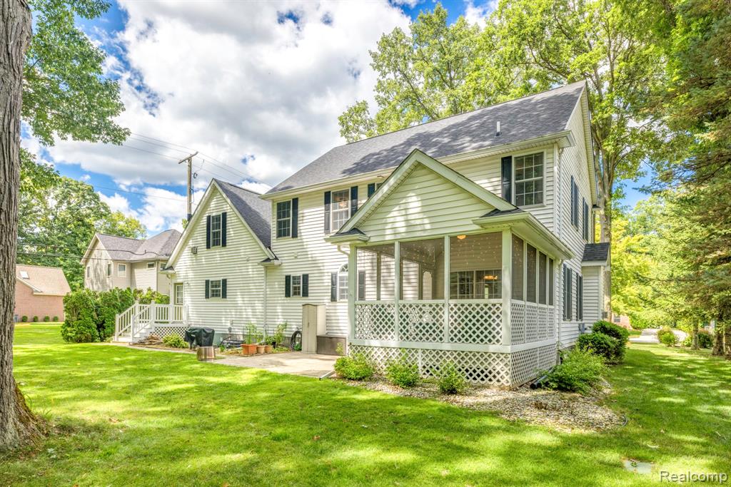3215 Turnberry