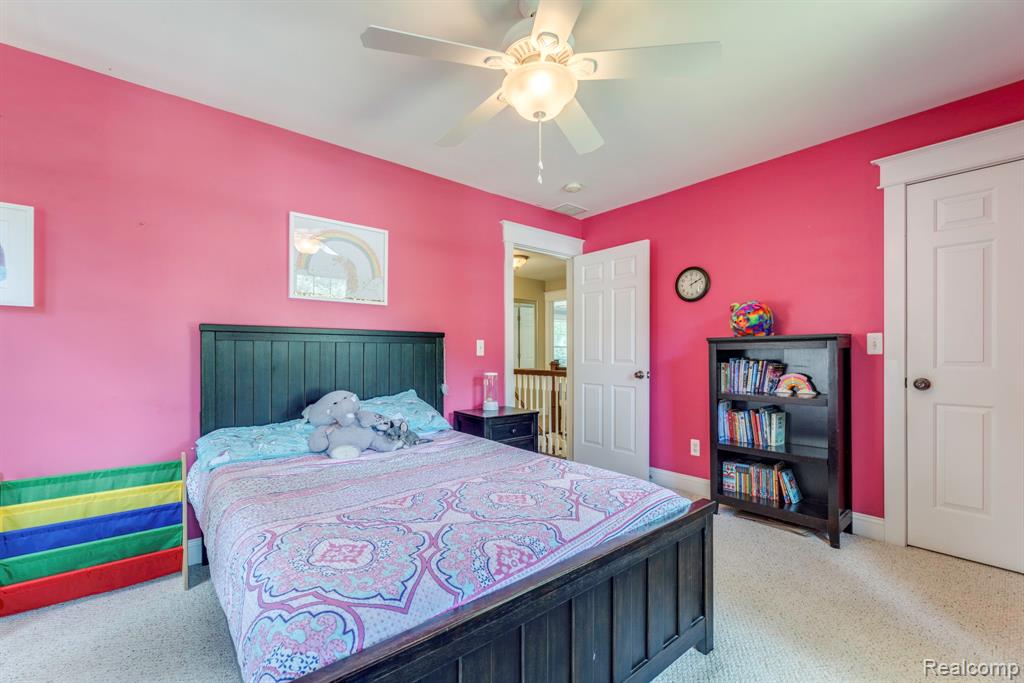 3215 Turnberry