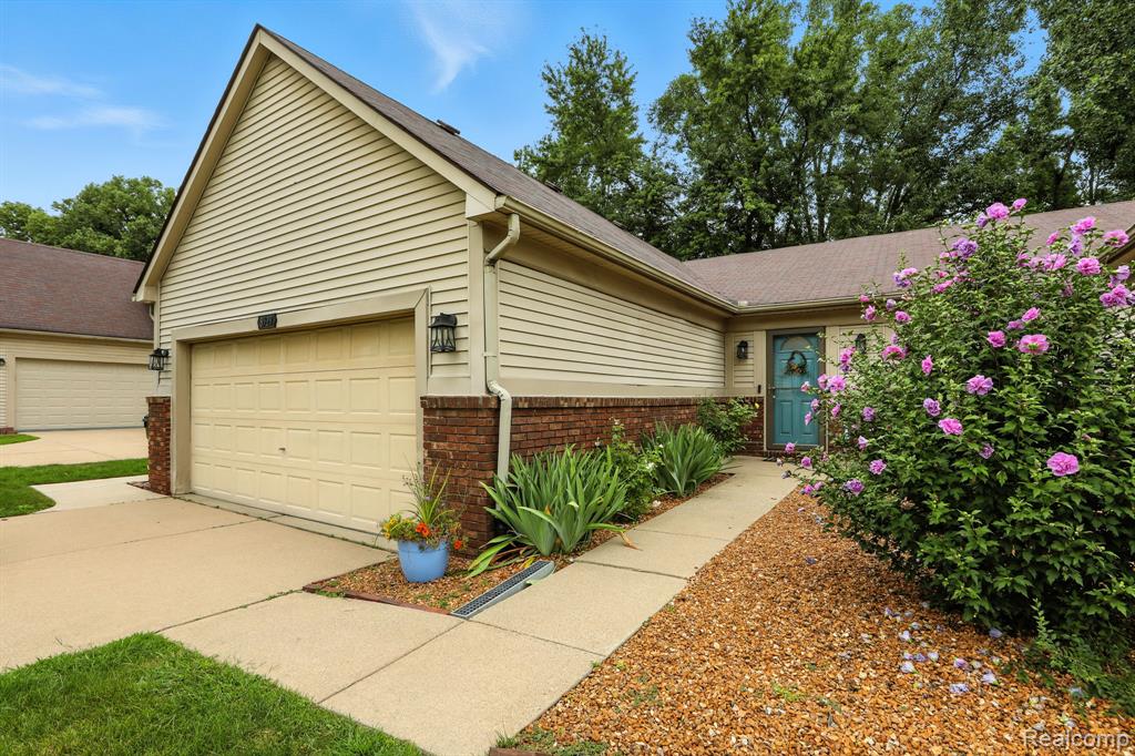 8529 22 Mile Road