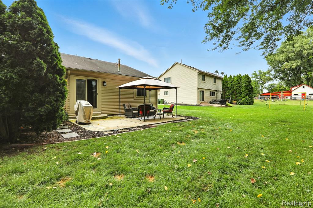 8529 22 Mile Road