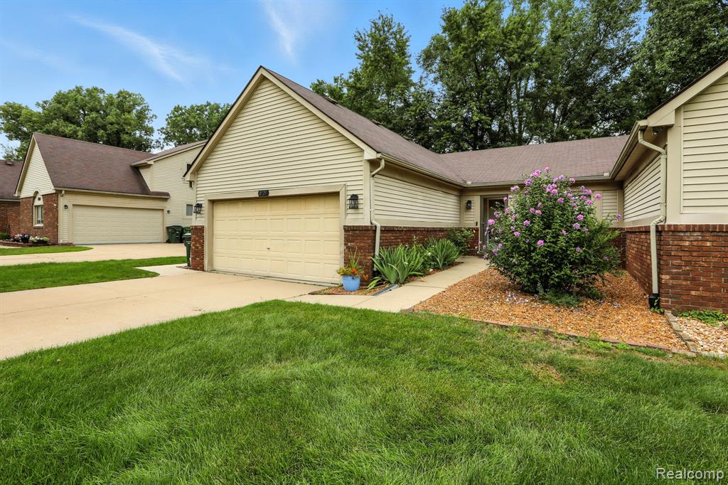 8529 22 Mile Road