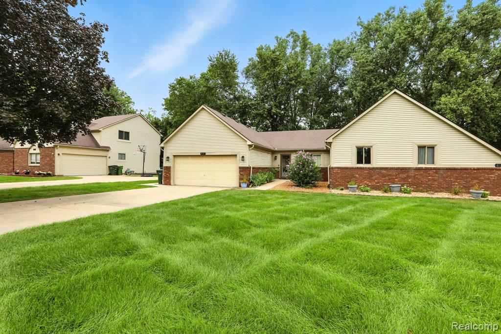 8529 22 Mile Road