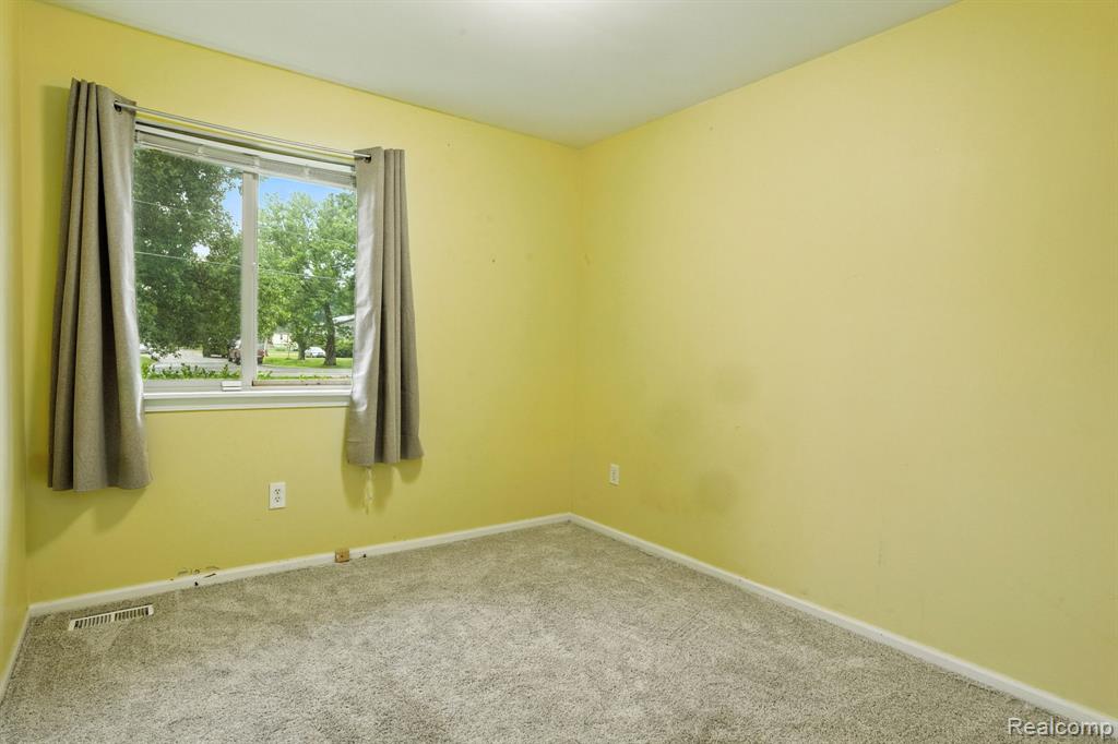 3323 Krafft Road