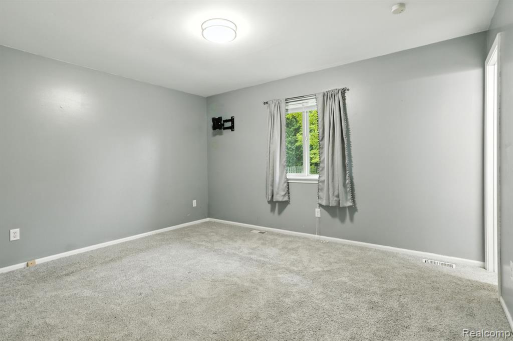 3323 Krafft Road