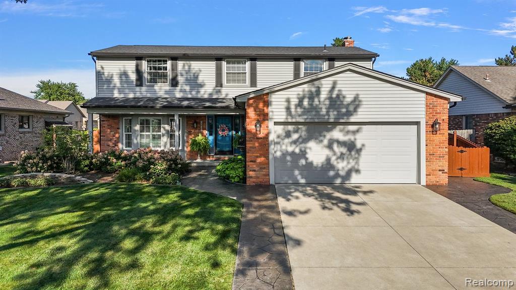 44304 Pentwater Drive