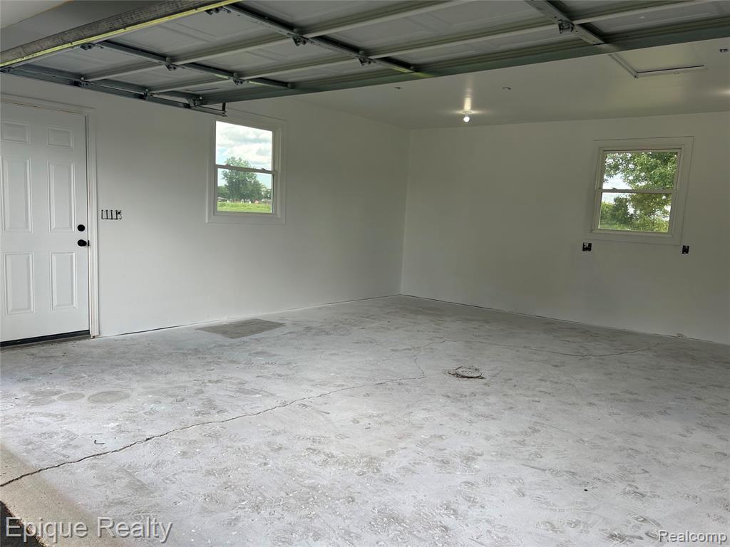 875 S Airport Road