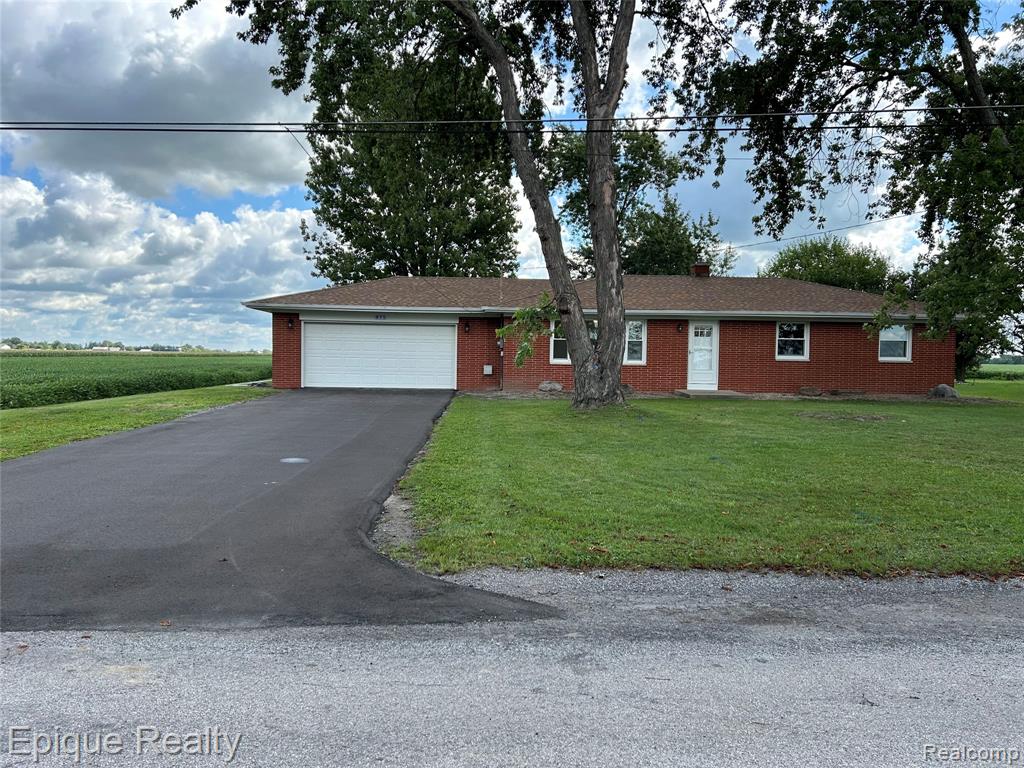 875 S Airport Road
