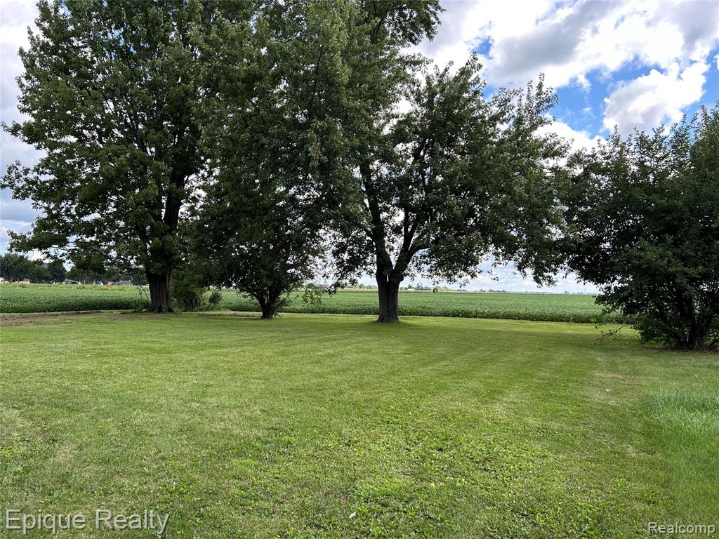 875 S Airport Road