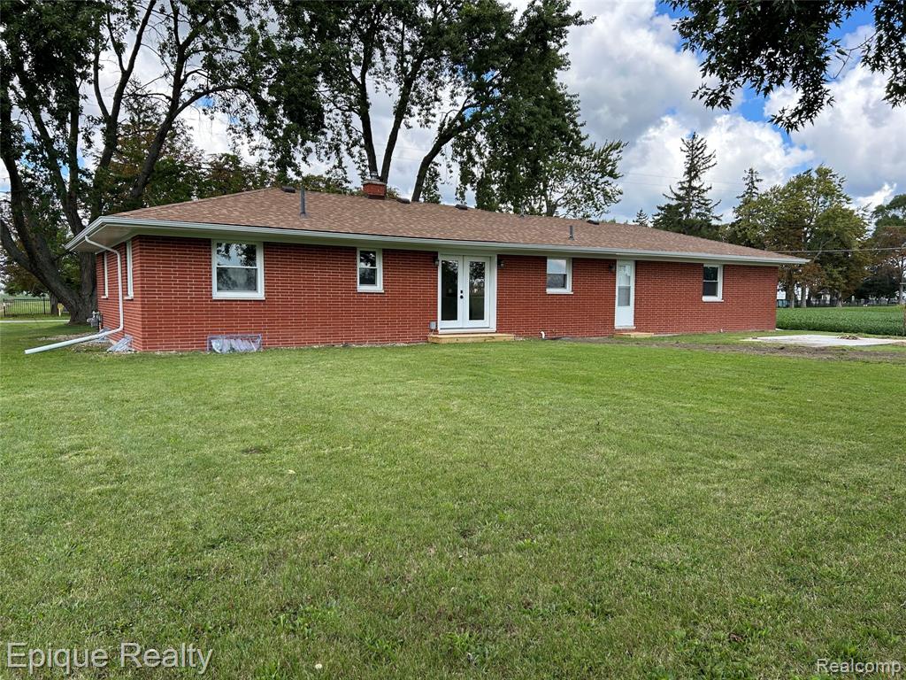 875 S Airport Road