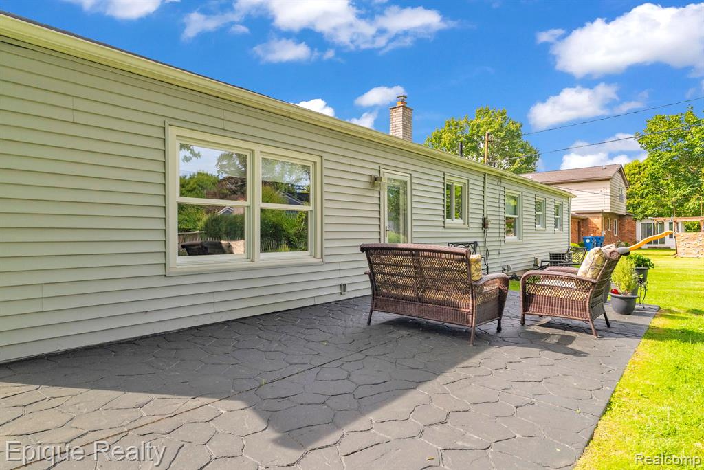 11223 Woodbridge Drive