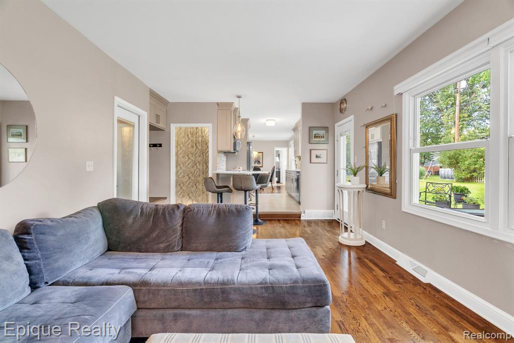 11223 Woodbridge Drive