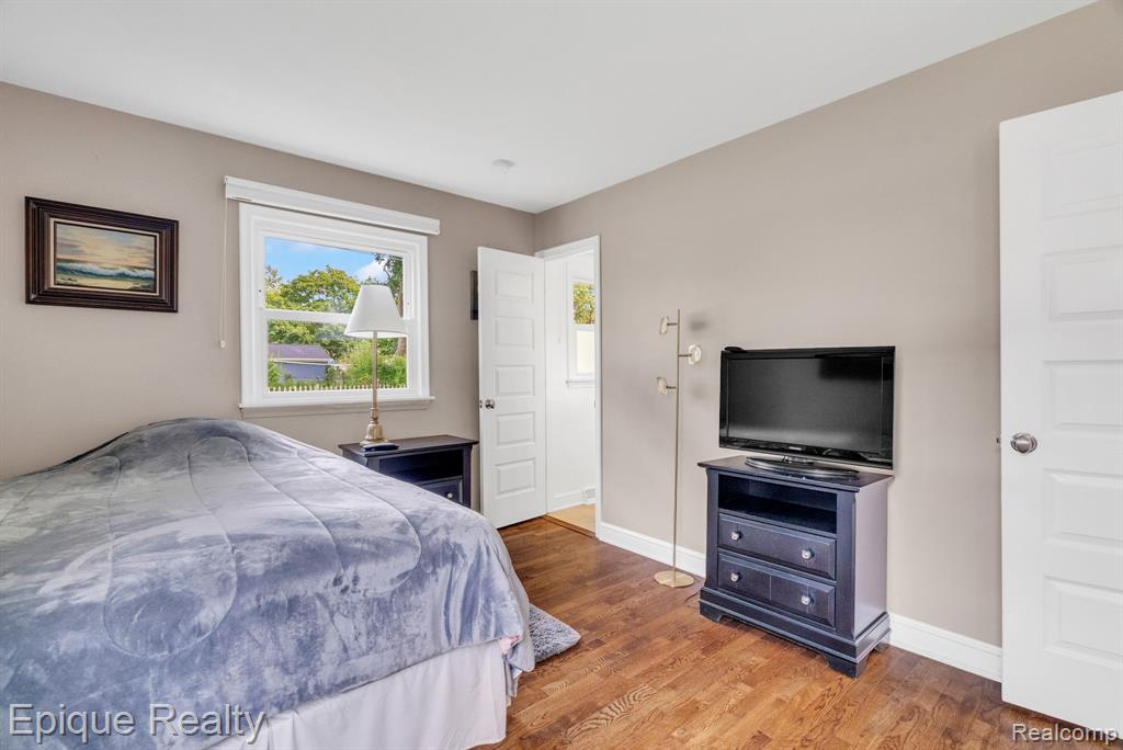 11223 Woodbridge Drive