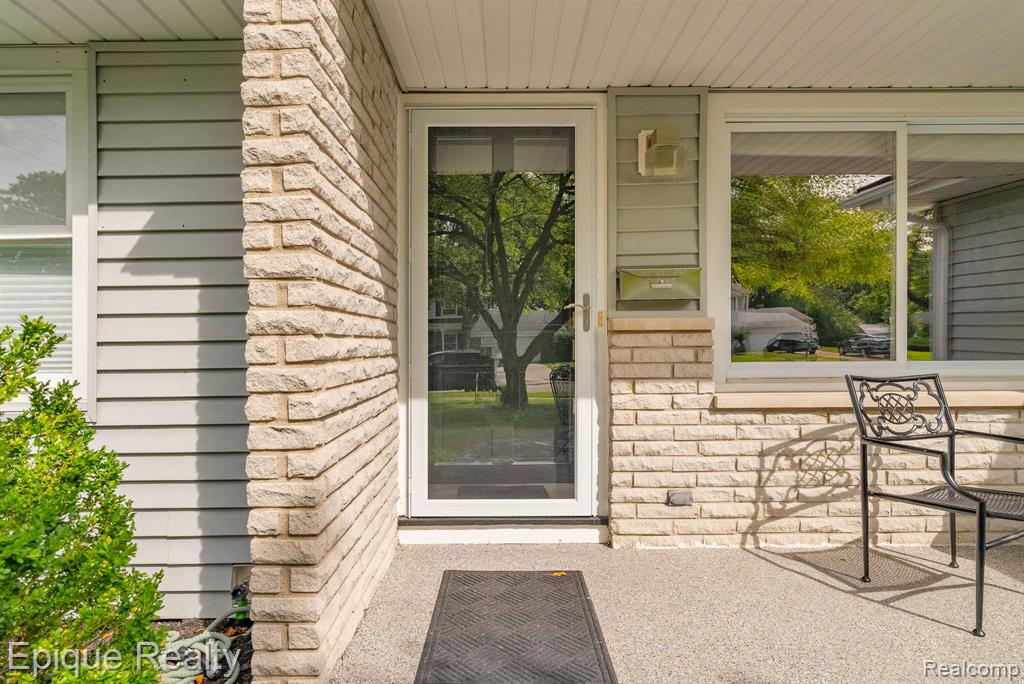 11223 Woodbridge Drive