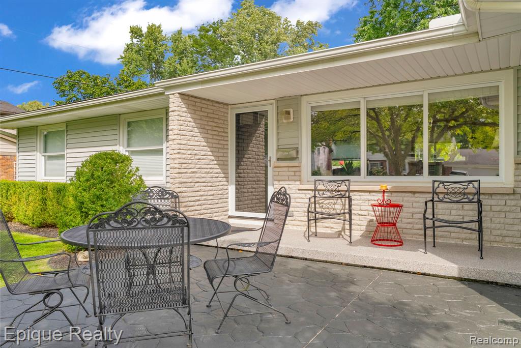 11223 Woodbridge Drive