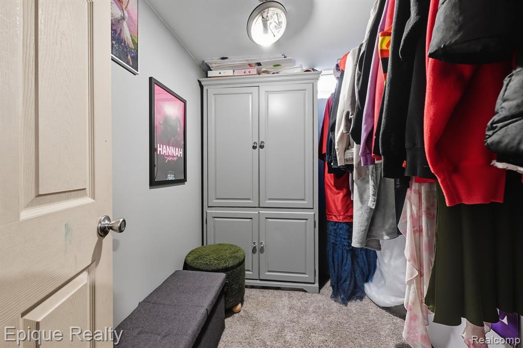31640 Ann Arbor Trail