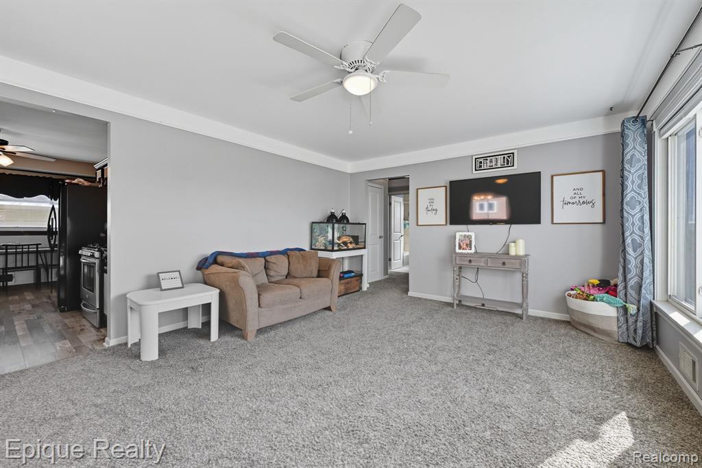 31640 Ann Arbor Trail