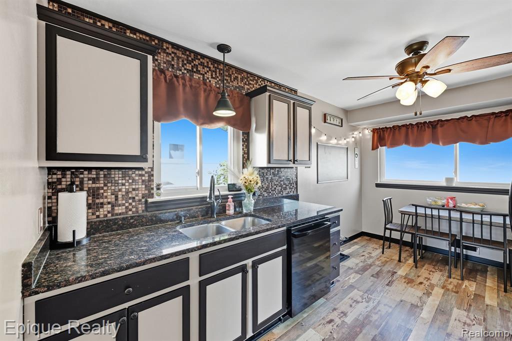 31640 Ann Arbor Trail