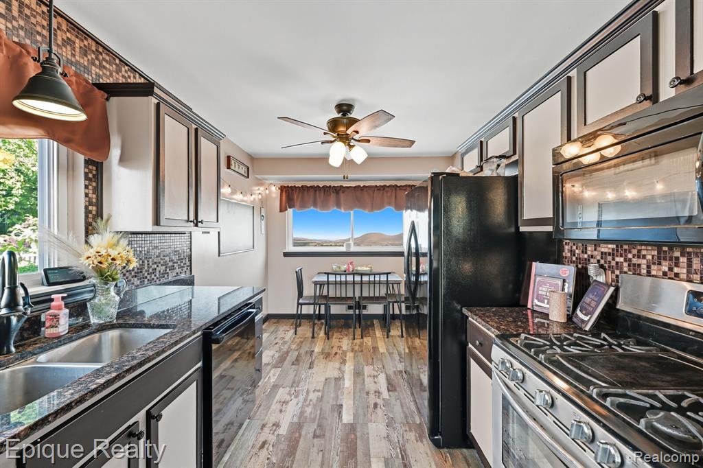 31640 Ann Arbor Trail