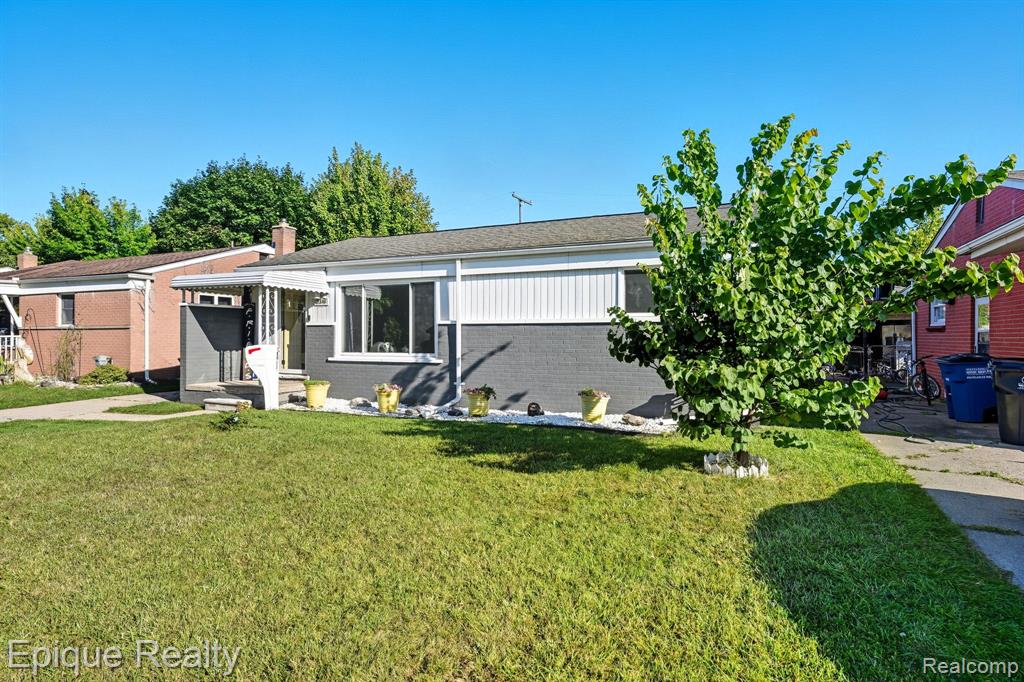 31640 Ann Arbor Trail
