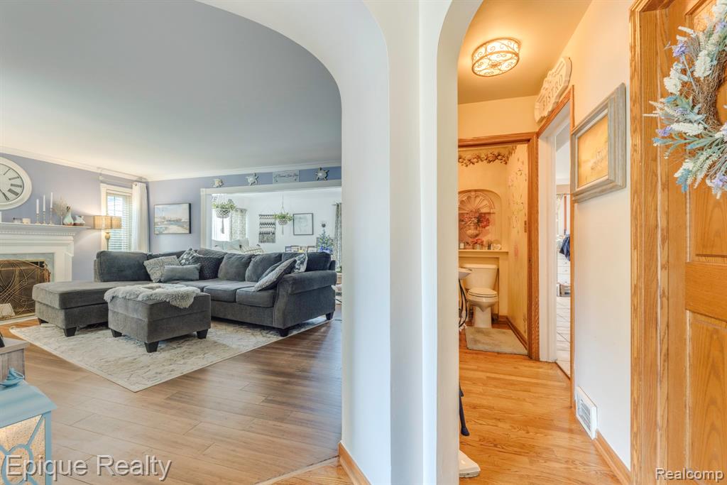 3455 Gratiot Avenue