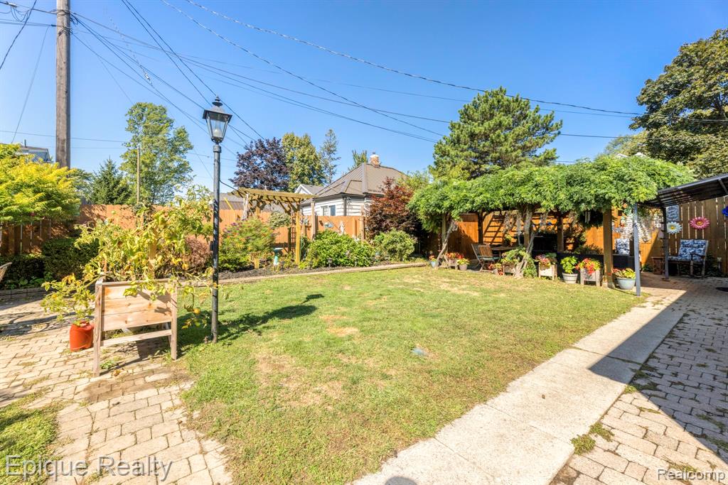 3455 Gratiot Avenue