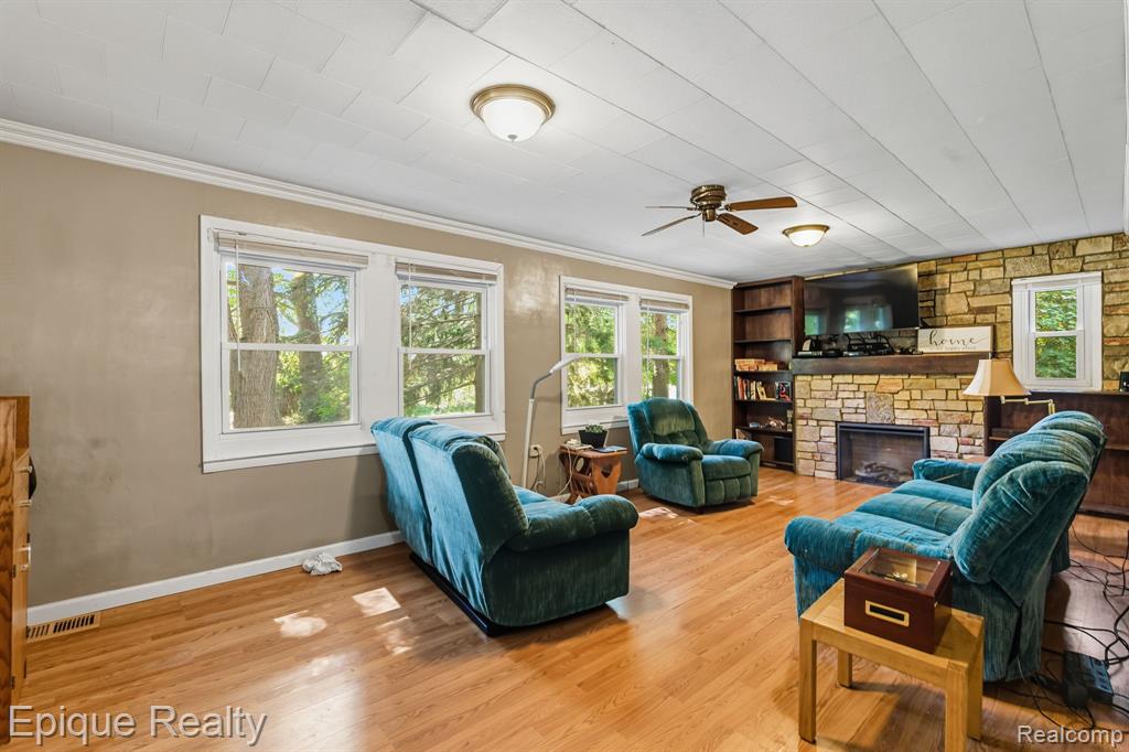 2051 Byron Road