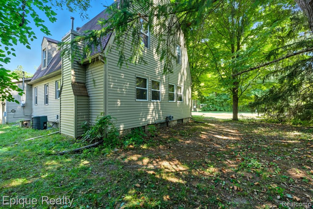 2051 Byron Road