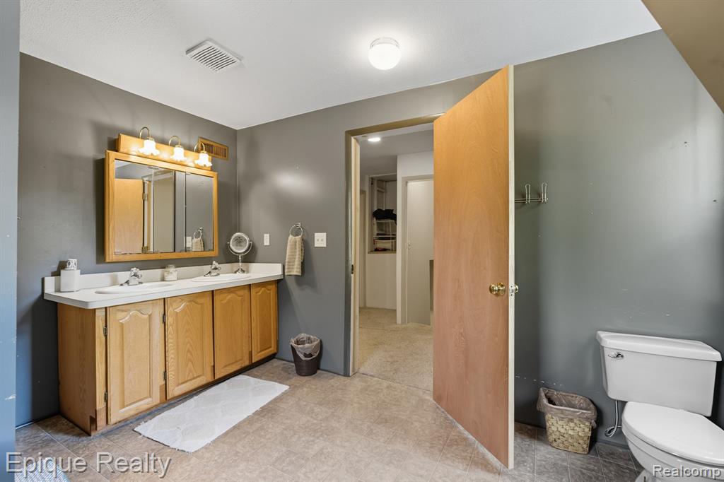 2051 Byron Road