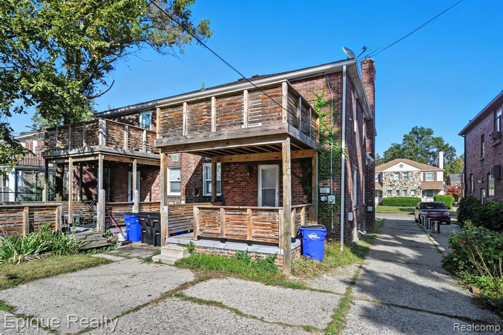 20201 Stratford Road
