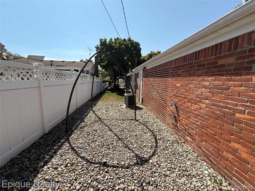 3085 Grange Road