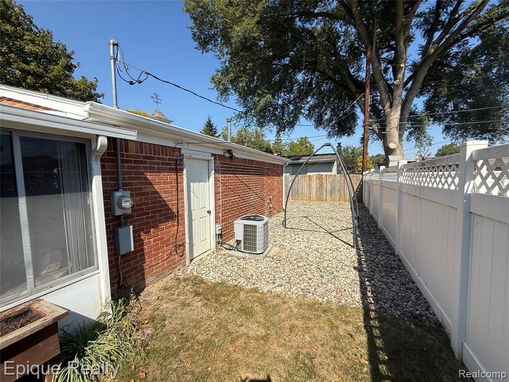 3085 Grange Road