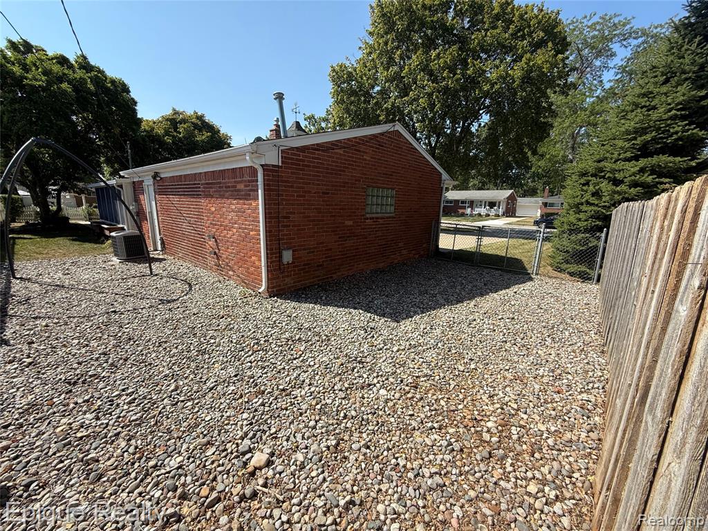 3085 Grange Road