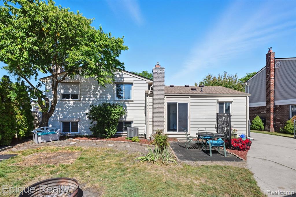 13374 Wessel Court