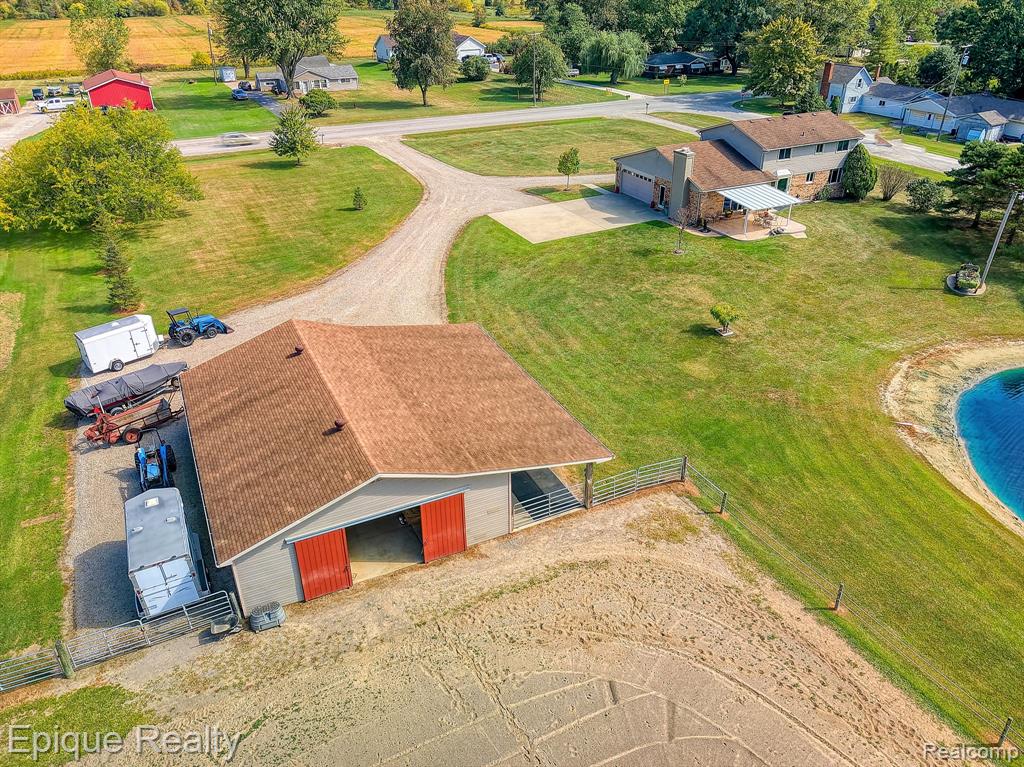 6742 Marsh Road
