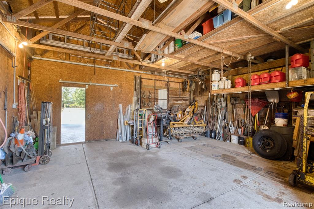6742 Marsh Road
