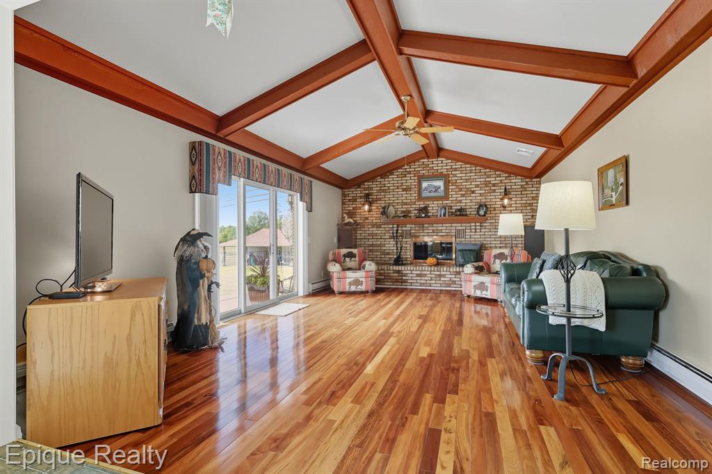 6742 Marsh Road