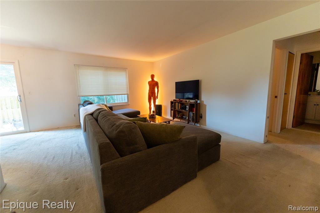 22626 Shoreview Court