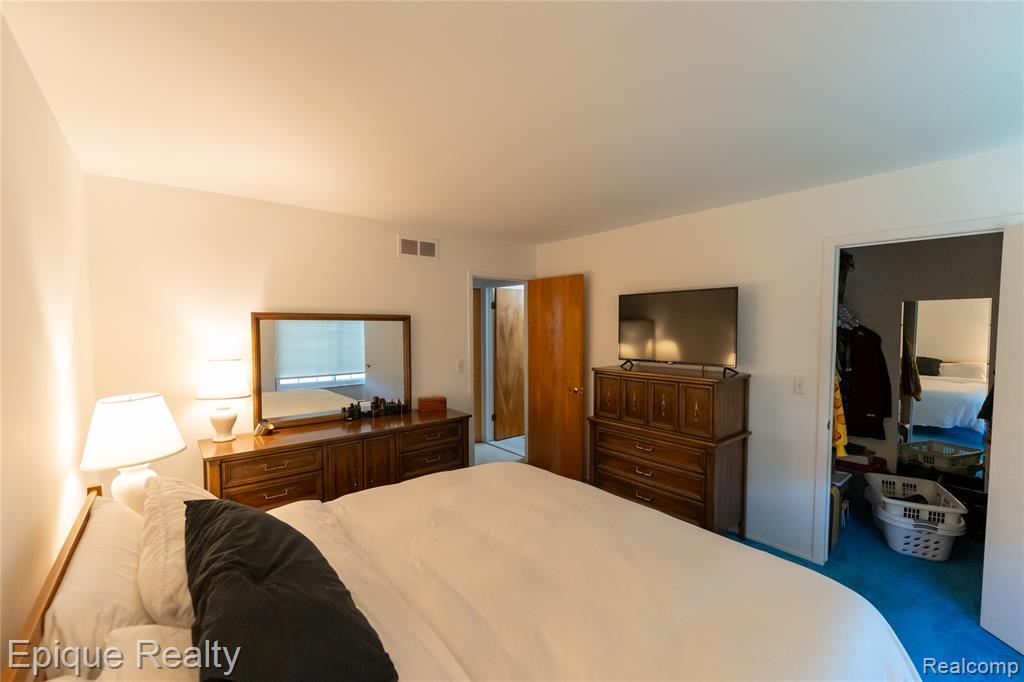 22626 Shoreview Court